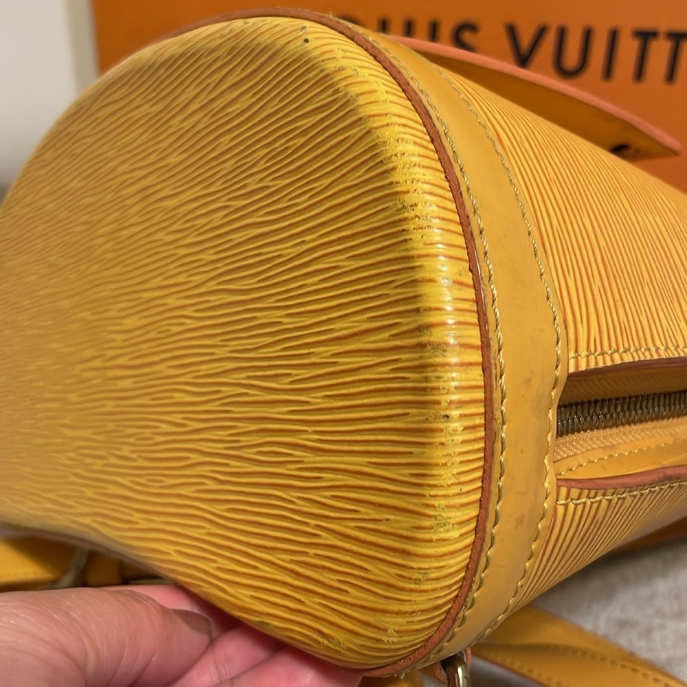 Louis Vuitton Gobelins Epi Backpack - Picture 9 of 16